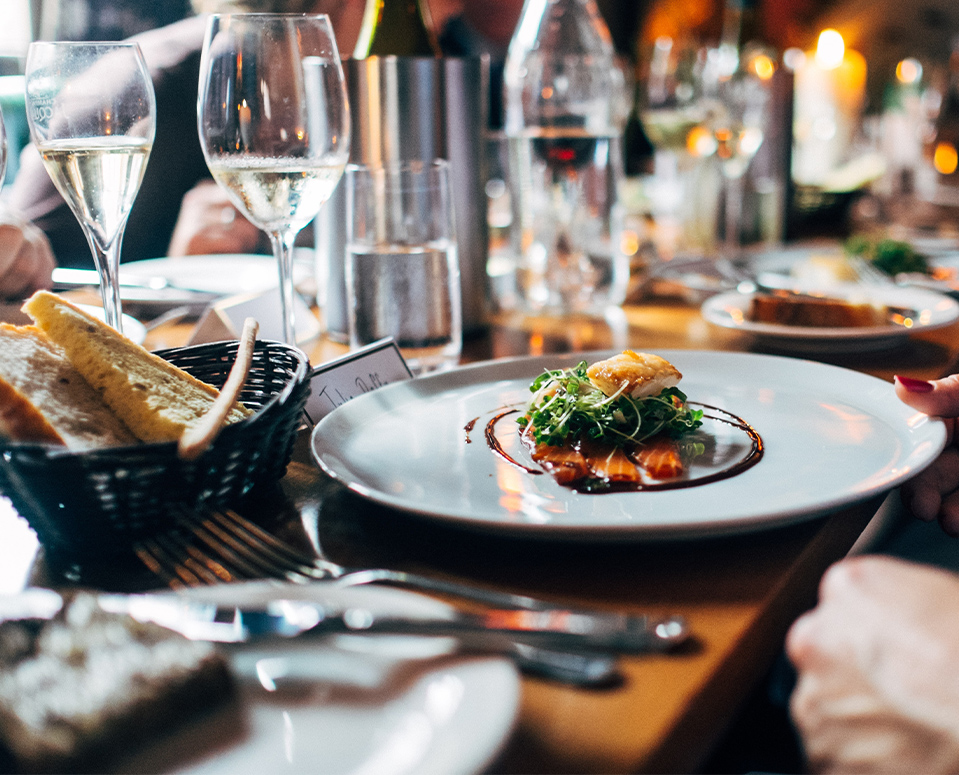 Un restaurant gastronomique <br> <span>Terroir, tradition et innovation</span>